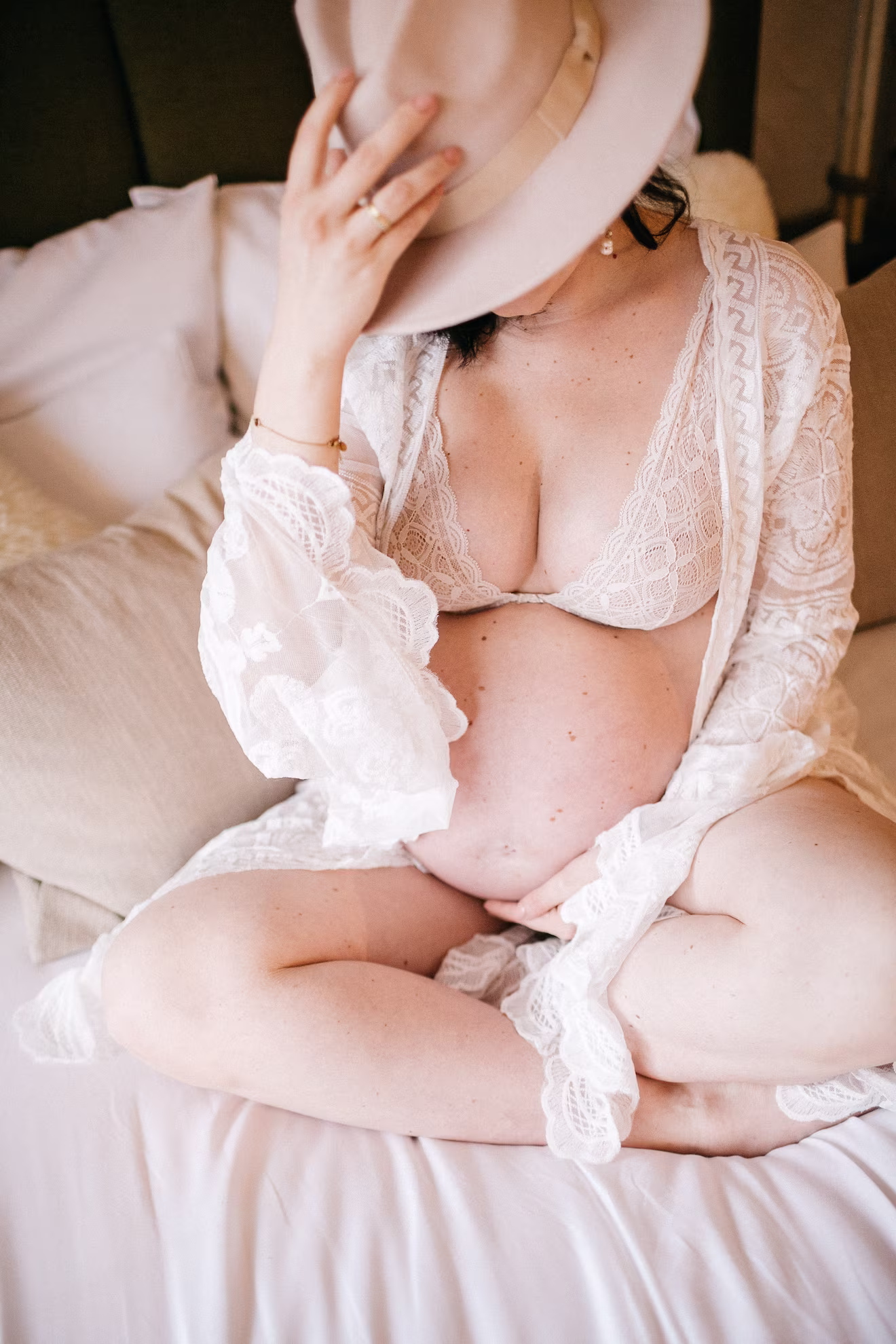 Boudoir Schwangerschaft Kombi-Shooting – Vavrova Photography