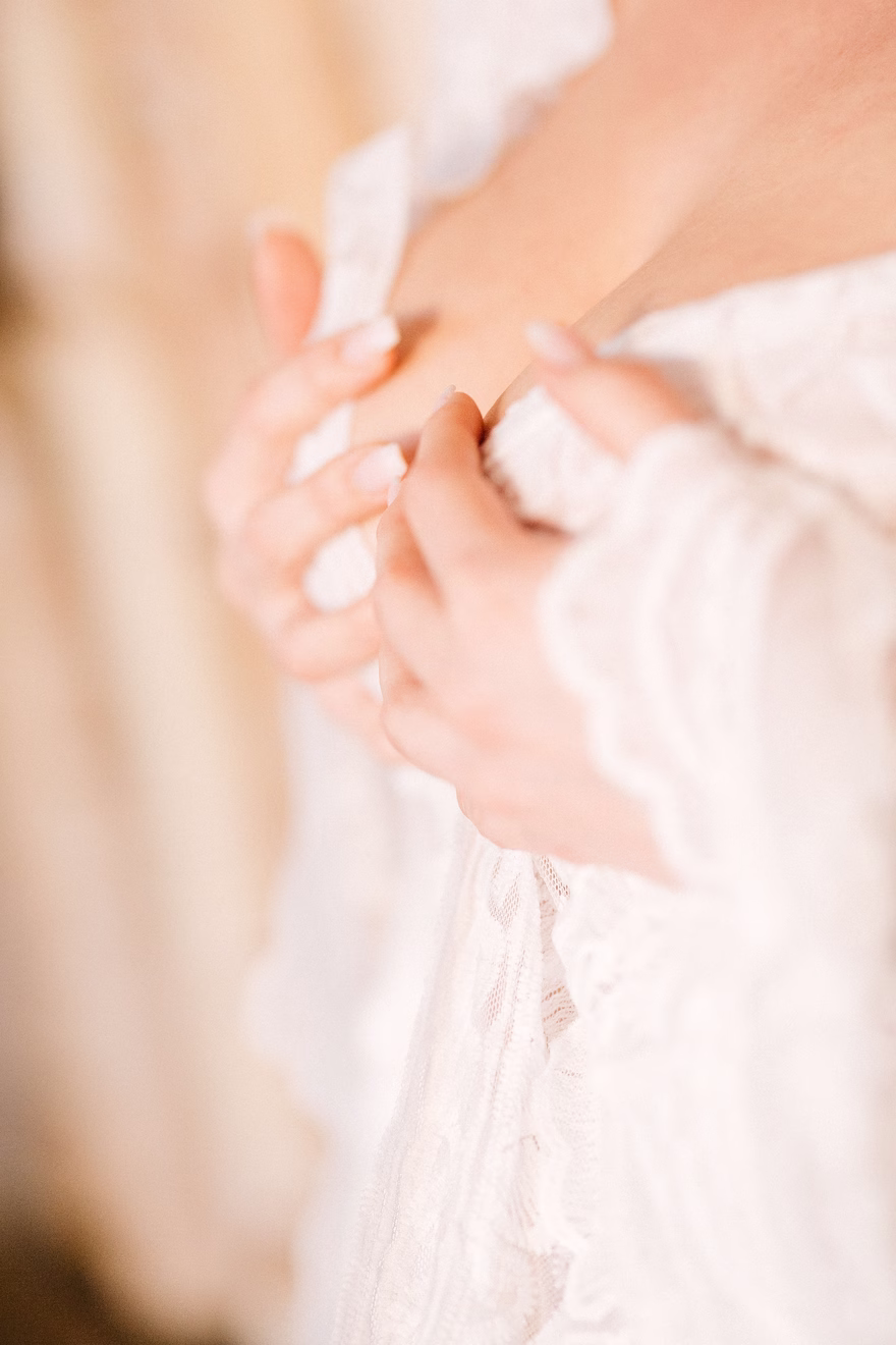 Dékolleté Detail – Boudoir Fotografie Göppingen